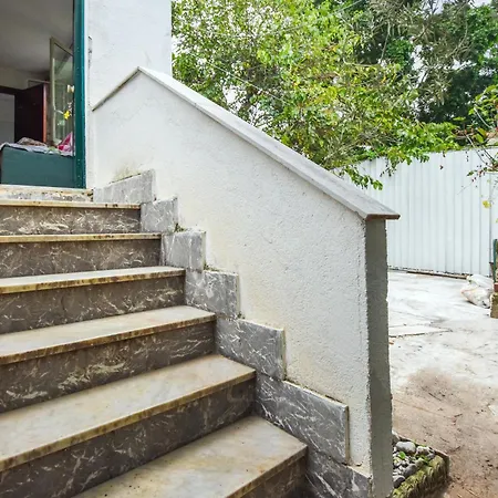 Beautiful Apartment In Capaci With House Sea View Capaci